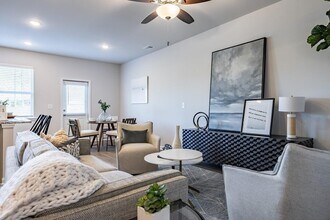 513 Kirkland Rd in Covington, GA - Building Photo - Building Photo