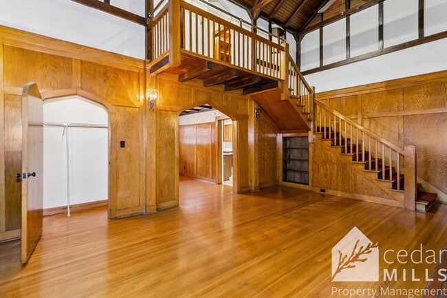property at 1207 Franklin St
