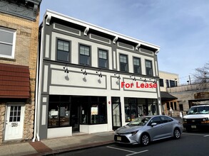 70-72 Monmouth St in Red Bank, NJ - Building Photo - Primary Photo