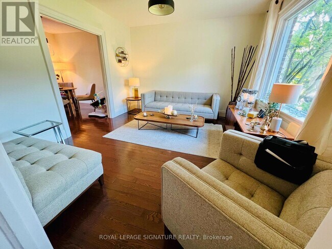 property at 372 Roehampton Ave