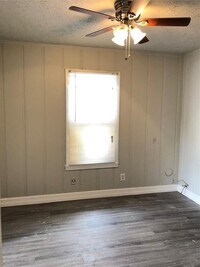 2226 Hutton St photo'