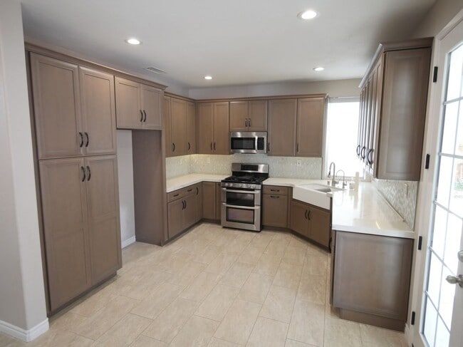 5838 Mimosa Ct in Chino Hills, CA - Building Photo - Building Photo