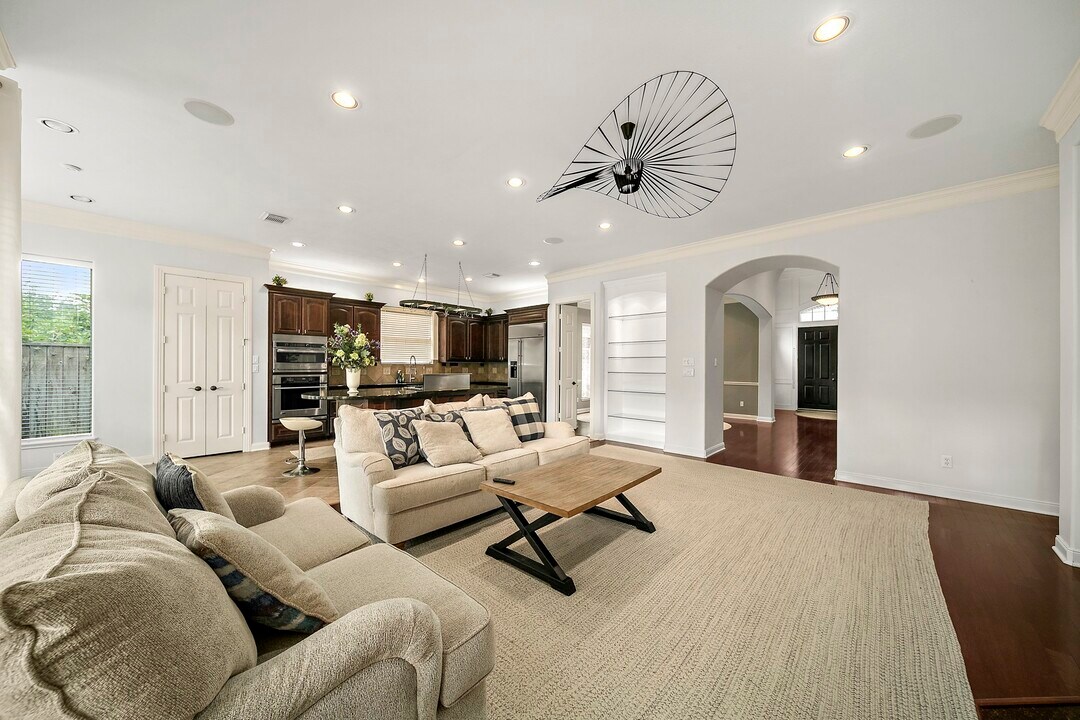 11530 Legend Manor Dr in Houston, TX - Building Photo