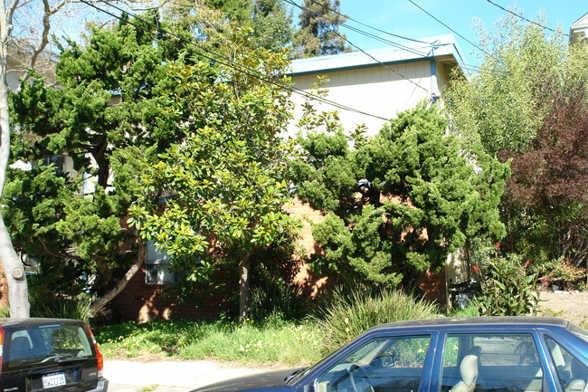 1933 Delaware St in Berkeley, CA - Building Photo - Building Photo