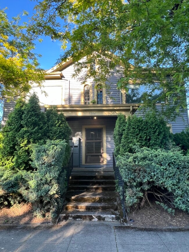 3204 SE 26th Ave, Unit 2