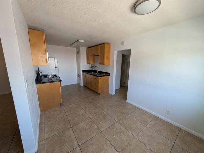 1714 Cherry Ave, Unit B in Long Beach, CA - Building Photo - Building Photo