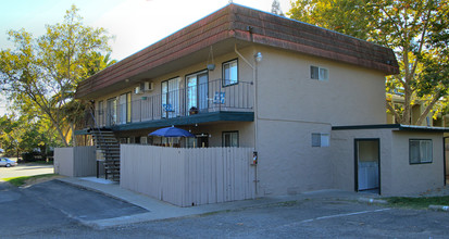 8719-8725 Fair Oaks Blvd in Carmichael, CA - Building Photo - Building Photo