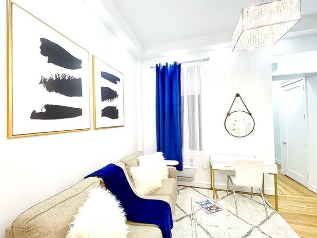 151 E 62nd St in New York, NY - Foto de edificio - Building Photo