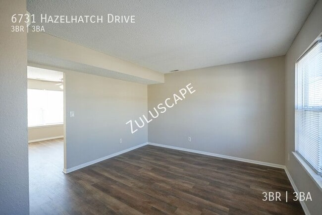 6731 Hazelhatch Dr in Indianapolis, IN - Building Photo - Building Photo