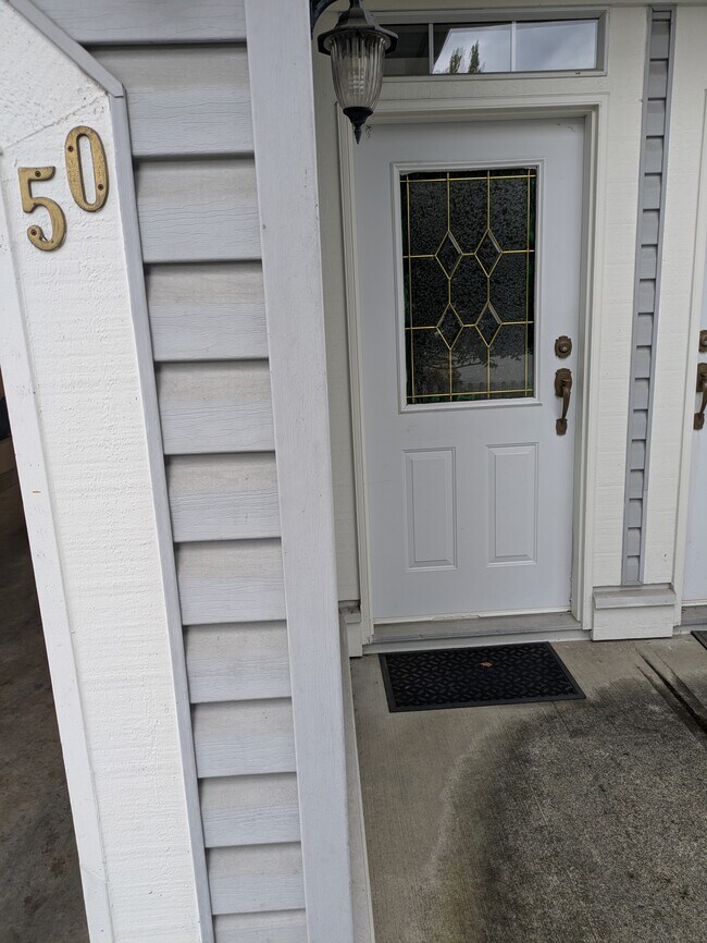 5708 208 St in Langley, BC - Building Photo - Building Photo