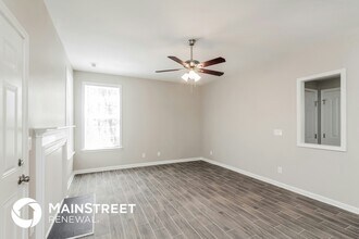 6320 Spanish Moss Ln in Charlotte, NC - Building Photo - Building Photo