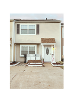 718 Spence Cir in Virginia Beach, VA - Building Photo