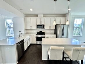 4431 Monroe Ct in Naperville, IL - Building Photo - Building Photo