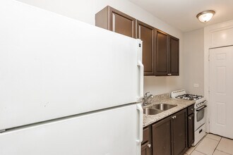 6959 S Paxton Ave in Chicago, IL - Building Photo - Building Photo