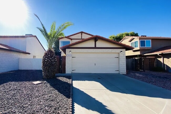 property at 2732 W Estrella Dr