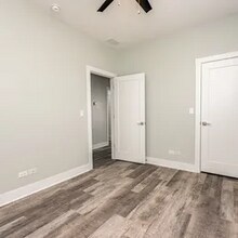 1609 W Rascher Ave, Unit A in Chicago, IL - Building Photo - Building Photo