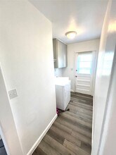 501 Carnation Ave, Unit 503 in Metairie, LA - Foto de edificio - Building Photo