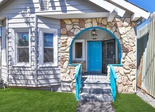 2643 Market St in Oakland, CA - Building Photo - Building Photo