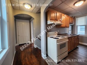 17-19 W Goepp St in Bethlehem, PA - Building Photo - Building Photo