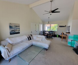 2007 Ruhland Ave in Redondo Beach, CA - Foto de edificio - Building Photo