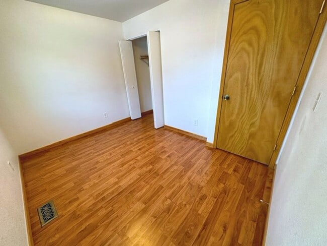 1822 Bellevue Loop in Anchorage, AK - Building Photo - Building Photo