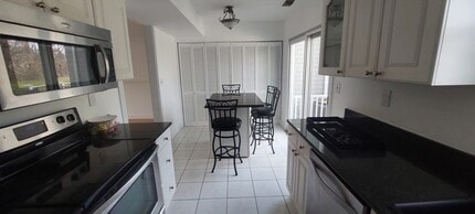 442 Dana Farms in Fairhaven, MA - Building Photo - Building Photo