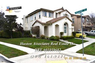 5953 Pebblestone Way in Stockton, CA - Building Photo