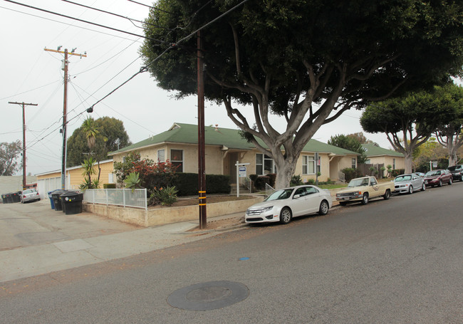 1117 Michigan Ave in Santa Monica, CA - Foto de edificio - Building Photo