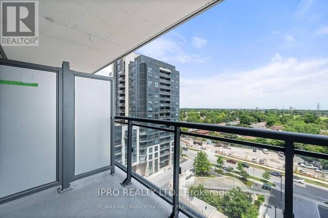 property at 20-1020 Meadowglen Pl