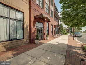 1107 S Walter Reed Dr in Arlington, VA - Building Photo - Building Photo