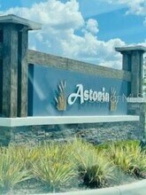 324 Lily Ln in Davenport, FL - Building Photo - Building Photo