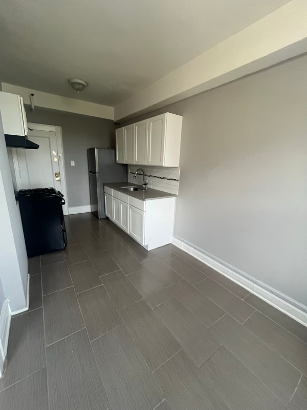 25 N Harrison St in East Orange, NJ - Building Photo - Building Photo