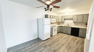 401 SE 12th St in Norman, OK - Building Photo - Building Photo