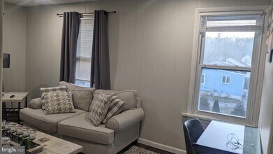 604 W Holly Ave in Pitman, NJ - Building Photo - Building Photo