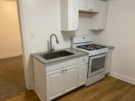 918 Watson St SW, Unit Unit #3 in Grand Rapids, MI - Building Photo