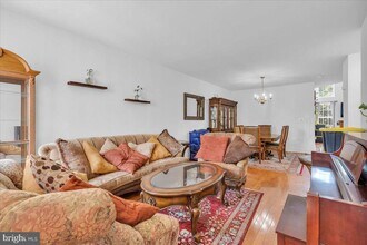 144 Pennsbury Ln in Deptford, NJ - Building Photo - Building Photo