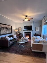 812 Stockley Gdns, Unit #5 in Norfolk, VA - Foto de edificio - Building Photo