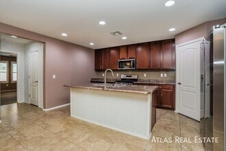 9482 Desert Fauna Loop in Tucson, AZ - Building Photo - Building Photo