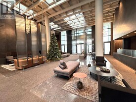 8 Interchange Wy in Vaughan, ON - Building Photo