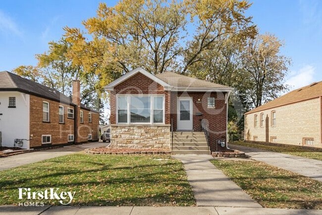 property at 8912 S Sacramento Ave