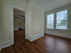 515 E 49th St in Savannah, GA - Building Photo - Building Photo