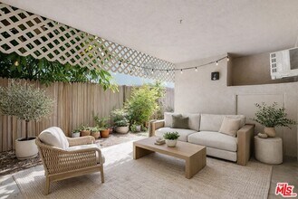 12958 Valleyheart Dr in Los Angeles, CA - Building Photo - Building Photo