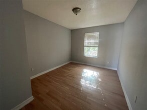 5142 Higgins St in Houston, TX - Building Photo - Building Photo
