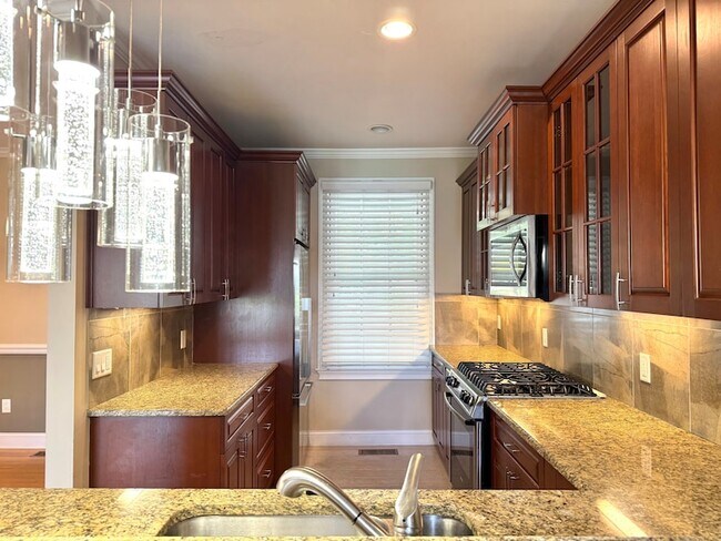 776 Quinnipiac Ave in New Haven, CT - Building Photo - Building Photo