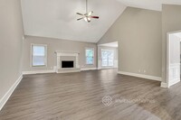 2389 Radbury Ln in Snellville, GA - Foto de edificio - Building Photo