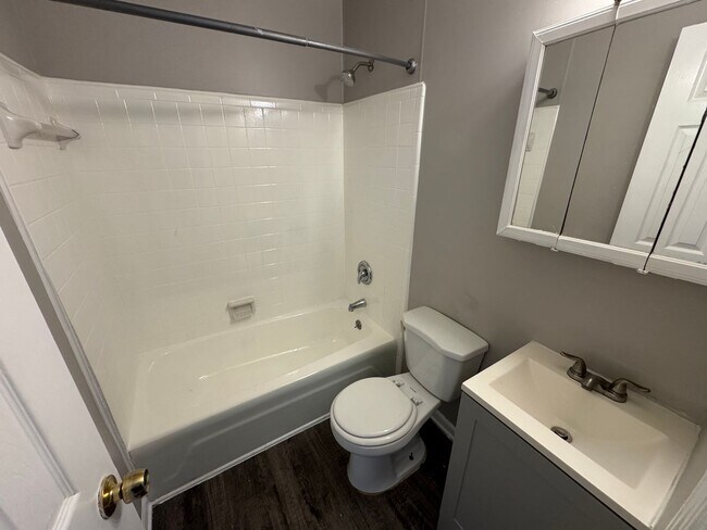 property at 908 4th Ave W