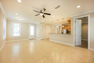174 S Zander Way in Santa Rosa Beach, FL - Foto de edificio - Building Photo