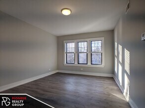 1128 Maple Ave in Evanston, IL - Foto de edificio - Building Photo