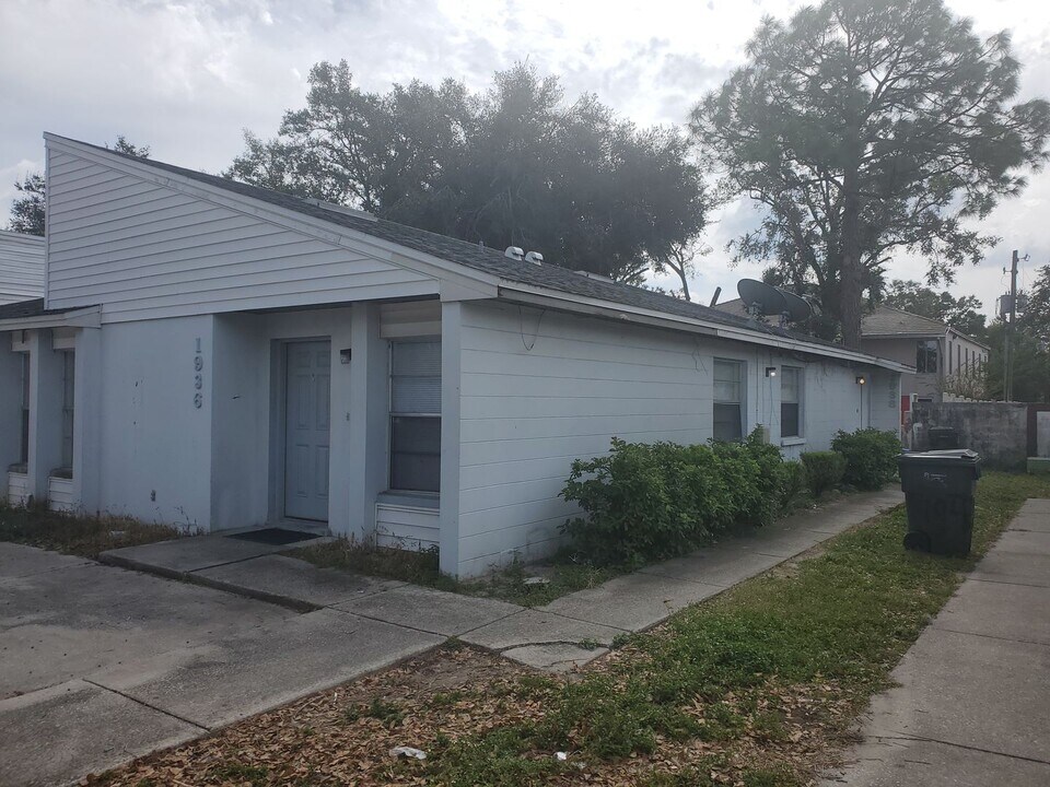 1932 Crystal Grove Dr-Unit -1938 Crystal Grove in Lakeland, FL - Foto de edificio