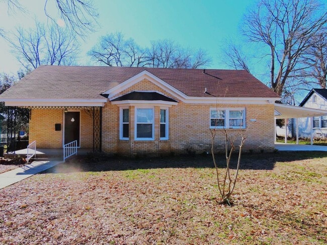 property at 1014 Mockingbird Ln